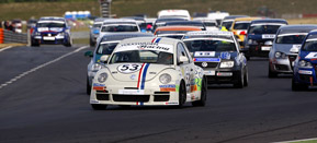 VW Racing first corner at Snetterton 2011